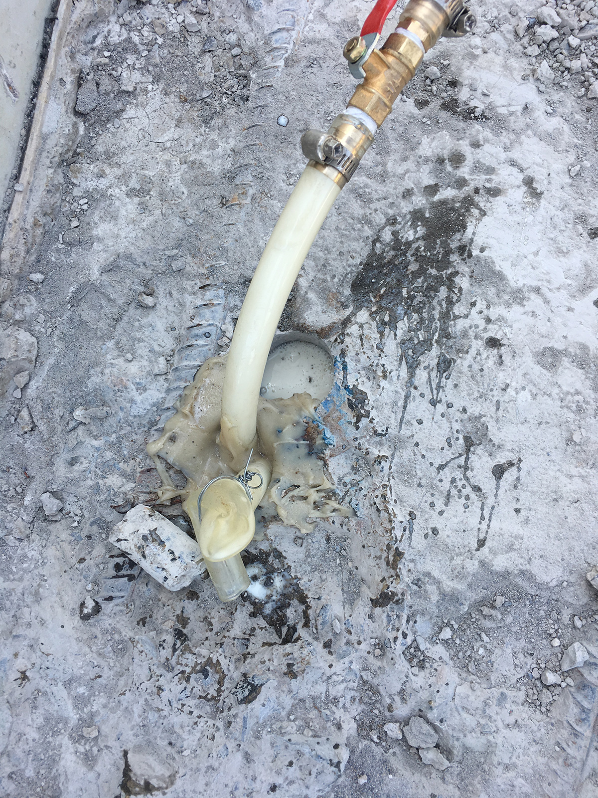 楚雄州祿豐縣老青山風電場風機基礎灌漿